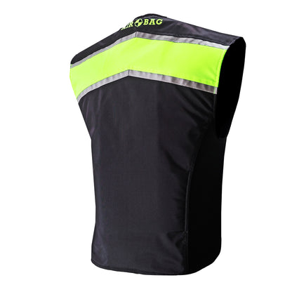 Vista de la espalda del chaleco airbag resistente WISE VEST de Airobag en negro y amarillo de alta visibilidad, mostrando las zonas reflectantes.