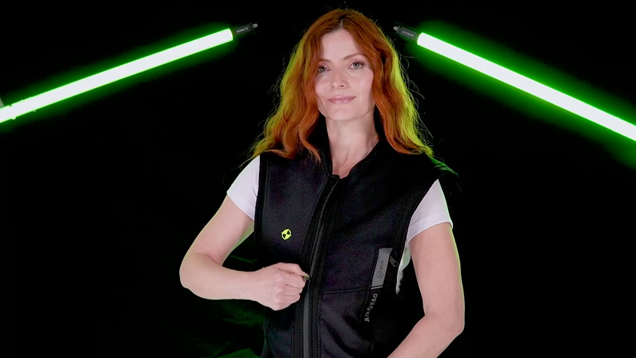 Cargar video: LITE VEST